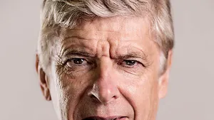Invincibilul Wenger îşi spune povestea. Antrenorul de legendă al lui Arsenal îşi lansează autobiografia