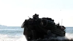 Marea debarcare la Capul Midia: Puşcaşi marini americani şi militari români, la un exerciţiu pe litoral - GALERIE FOTO