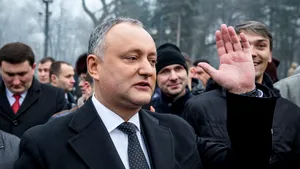 Grupul socialist, al preşedintelui Igor Dodon, vrea moţiune de cenzură contra Guvernului Pavel Filip