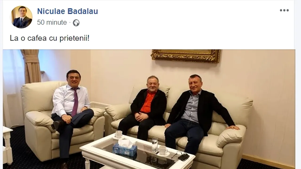 „La o cafea cu prietenii!”. Ministrul Bădălău a postat o fotografie în care apare alături de Dumitru Buzatu şi disidentul Paul Stănescu