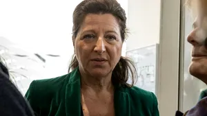 Criza Covid. Fostul ministru francez al Sănătăţii este cercetat pentru „punerea în pericol a vieţii altora”