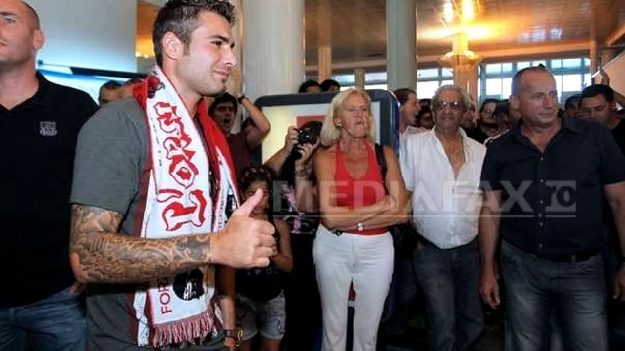 Adrian Mutu, prezentat oficial la Ajaccio: Să nu vă aşteptaţi ca eu să rezolv problemele de unul singur