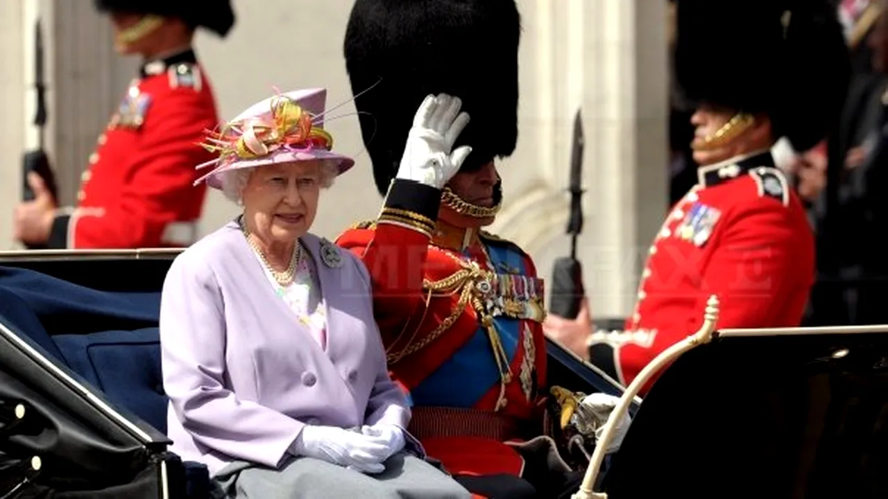 Paradă spectaculoasă la Londra, pentru a marca ziua de naştere a reginei Elisabeta a II-a