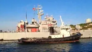 Prima navă italiană cu migranţi a ajuns în Albania