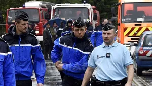 Un avion s-a prăbuşit în Franţa: Doi belgieni au murit şi alţi trei au fost răniţi