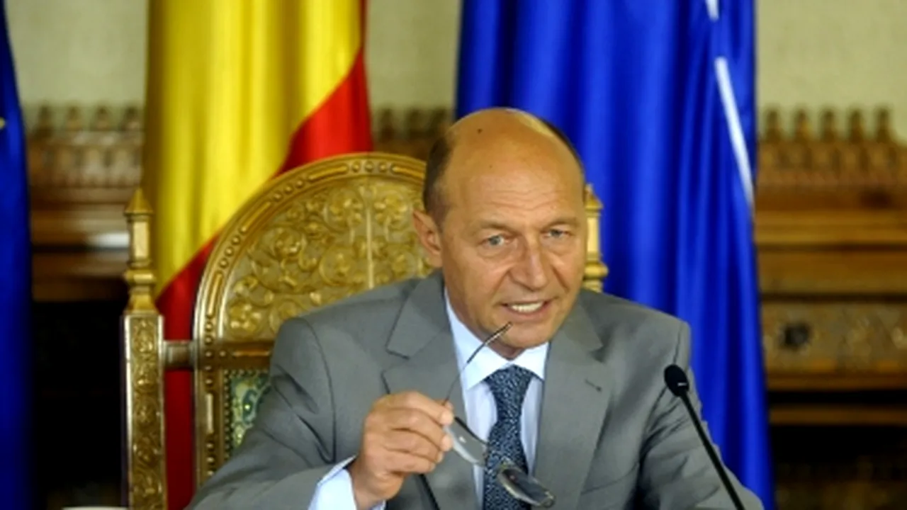 Băsescu: România trebuie să iasă din criză stimulând investiţiile
