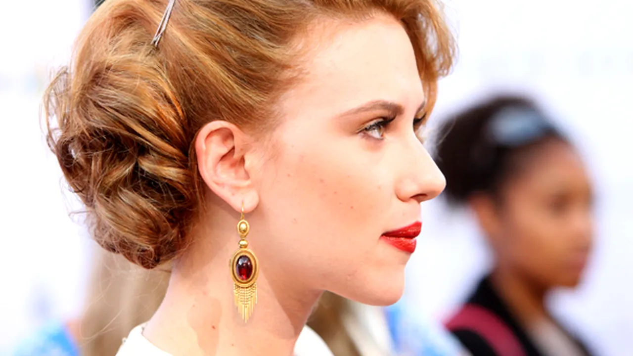 Scarlett Johansson debutează pe Broadway