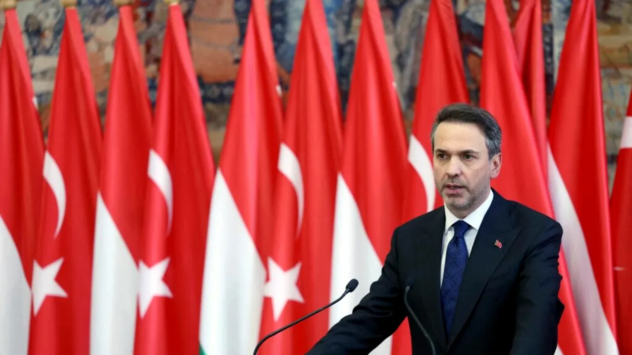 Turcia intră în acordul dintre Trump și Rusia. Ankara va primi o parte din motorina rusească