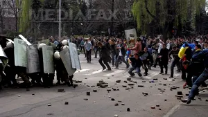 Un jurnalist rus, arestat în R. Moldova pentru implicare în protestele din 2009