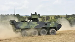 Modernizare eşuată. Vehicule blindate din dotarea Belgiei, „inutilizabile” pentru soldaţii înalţi