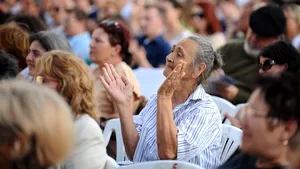 Reconstituirea bătăliei de la Călugăreni: Mii de oameni au asistat la spectacolul oferit de actori celebri ai teatrului românesc