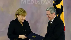Angela Merkel a fost realeasă cancelar 