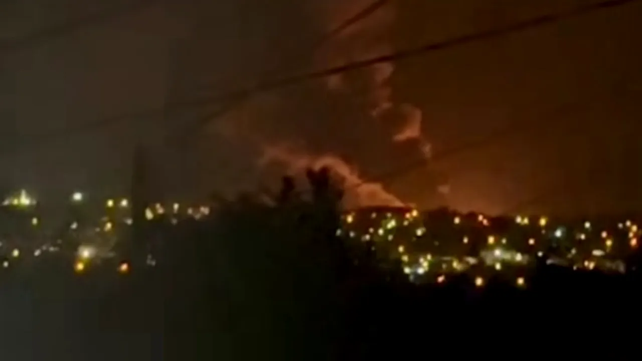 Ucraina lovește din nou Podul Crimeei. Vânzările de combustibil au fost suspendate în zonă