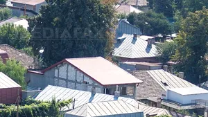 Ponta cere ministerelor să încerce să-i convingă pe gălăţenii aflaţi în zona seismelor să se mute