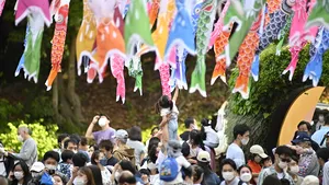 Japonia îşi redeschide parţial industria turismului în această lună