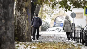 Sfântul Andrei a venit cu daruri, anul acesta: Prima ninsoare în Bucureşti