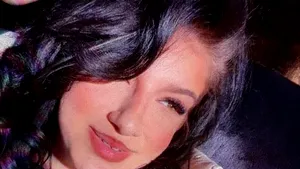 O adolescentă de 16 ani din Târgoviște a dispărut de acasă. Polițiștii o caută