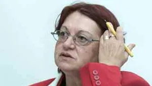 Cererea de suspendare a Regulamentului referitor la componenţa Comisiei speciale, adimsă