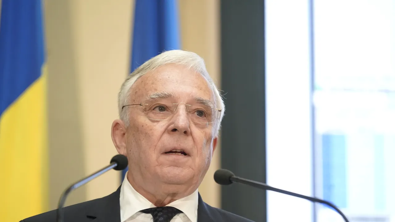 Guvernatorul Mugur Isărescu a împrumutat statul român cu 647.000 de lei în 2023 prin titluri de stat emise de Ministerul Finanţelor. Venit încasat, 1,08 milioane de lei