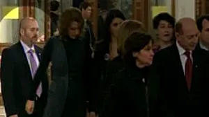 Un parapsiholog în campanie cu Băsescu; Avramescu şi Voinescu neagă că acesta ar fi fost în staff