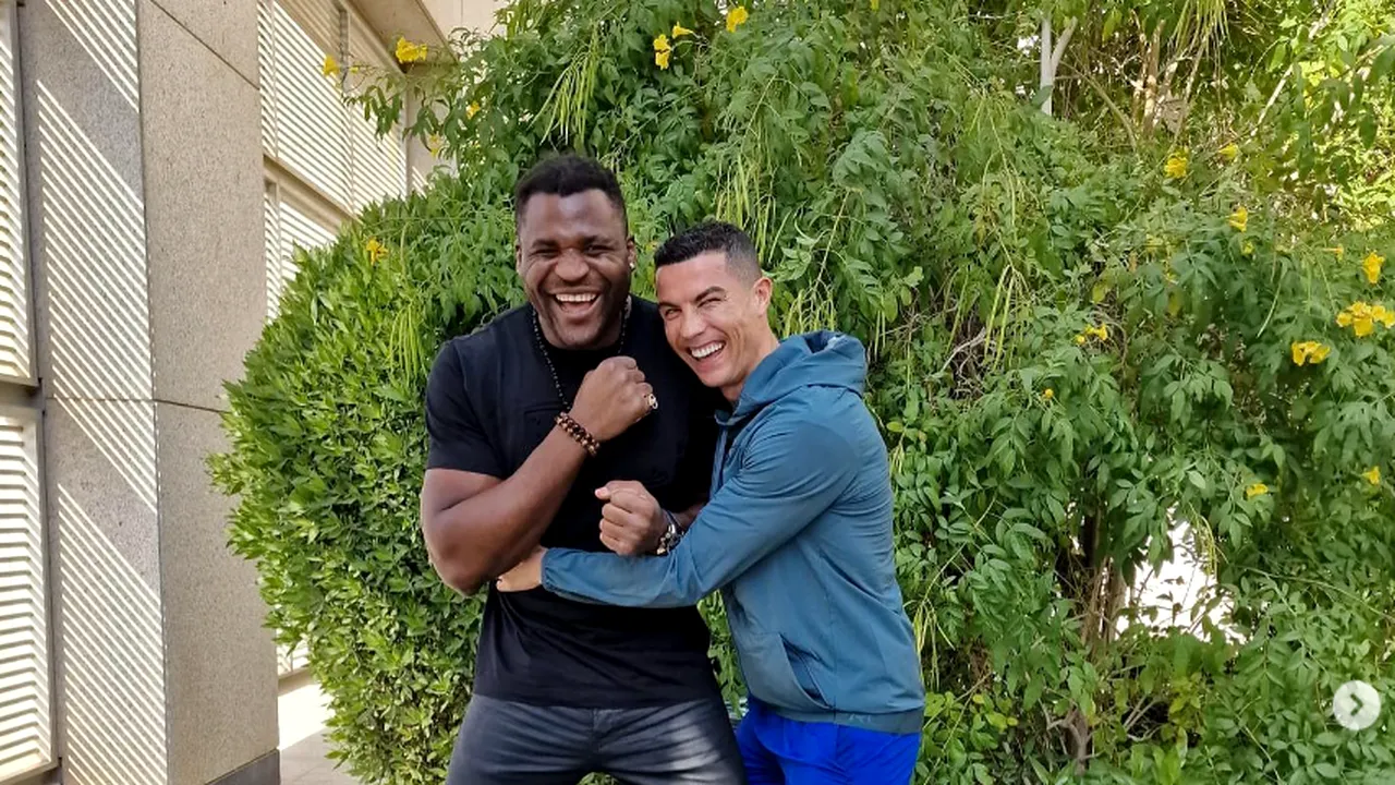 Cristiano Ronaldo i-a făcut cadou pugilistului Francis Ngannou un ceas de 110.000 de lire sterline 