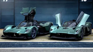 Aston Martin Valkyrie a sosit din Spaţiu VIDEO 
