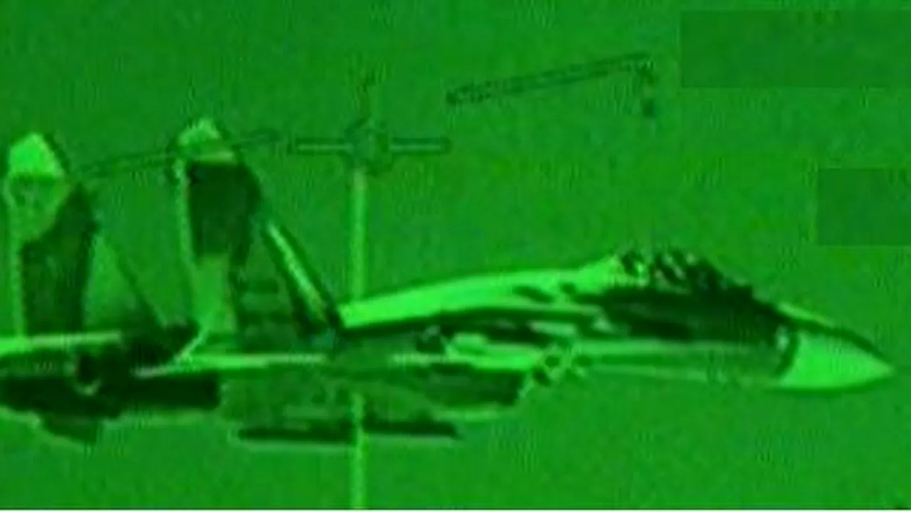 Ministrul Apărării: Aeronava rusă nu a fost în spaţiul românesc sau NATO. A fost misiune normală de poliţie aeriană