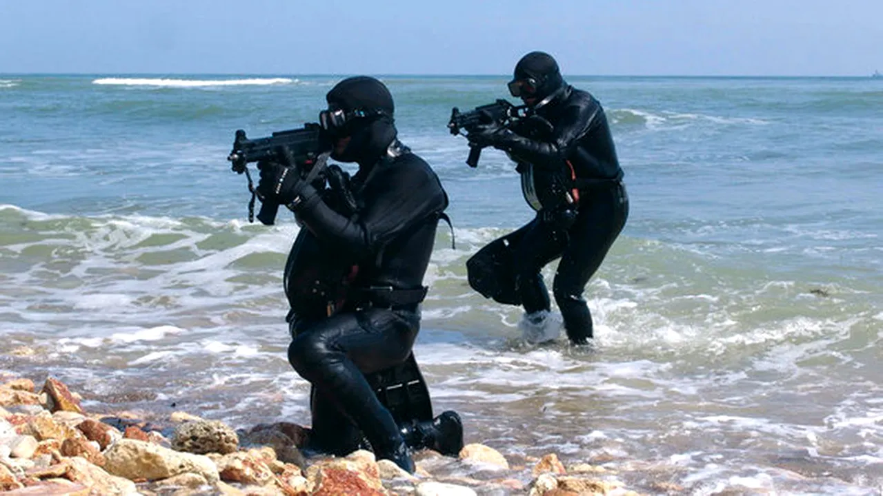 Monitorul Apărării / Navy Seal de România - Forţele Navale pentru Operaţii Speciale (FNOS)