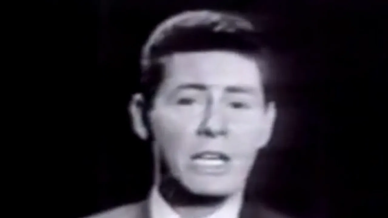 Cântăreţul Eddie Fisher, unul dintre foştii soţi ai actriţei Elizabeth Taylor, a murit