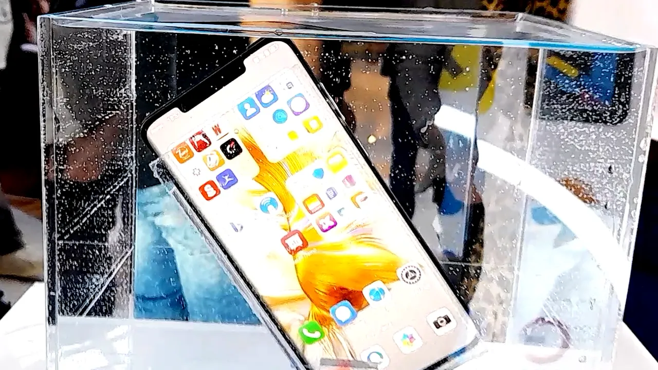 HUAWEI Nova 10 şi HUAWEI Mate 50 aterizează în magazinele fizice şi online