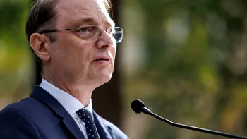 SURSE Modificări de ultimă oră în Guvernul Luca Niculescu: Școlile și liceele ar ajunge pe mâna PSD. AI-ul ar merge la ministerul lui Zamfir