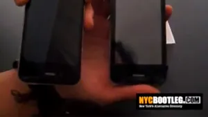 Cum să diferenţiezi un iPhone fals de unul original - VIDEO