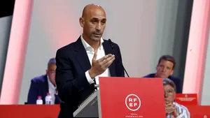Scandalul sărutului. Fostul preşedinte al Federaţiei Spaniole de Fotbal a ajuns în instanţă