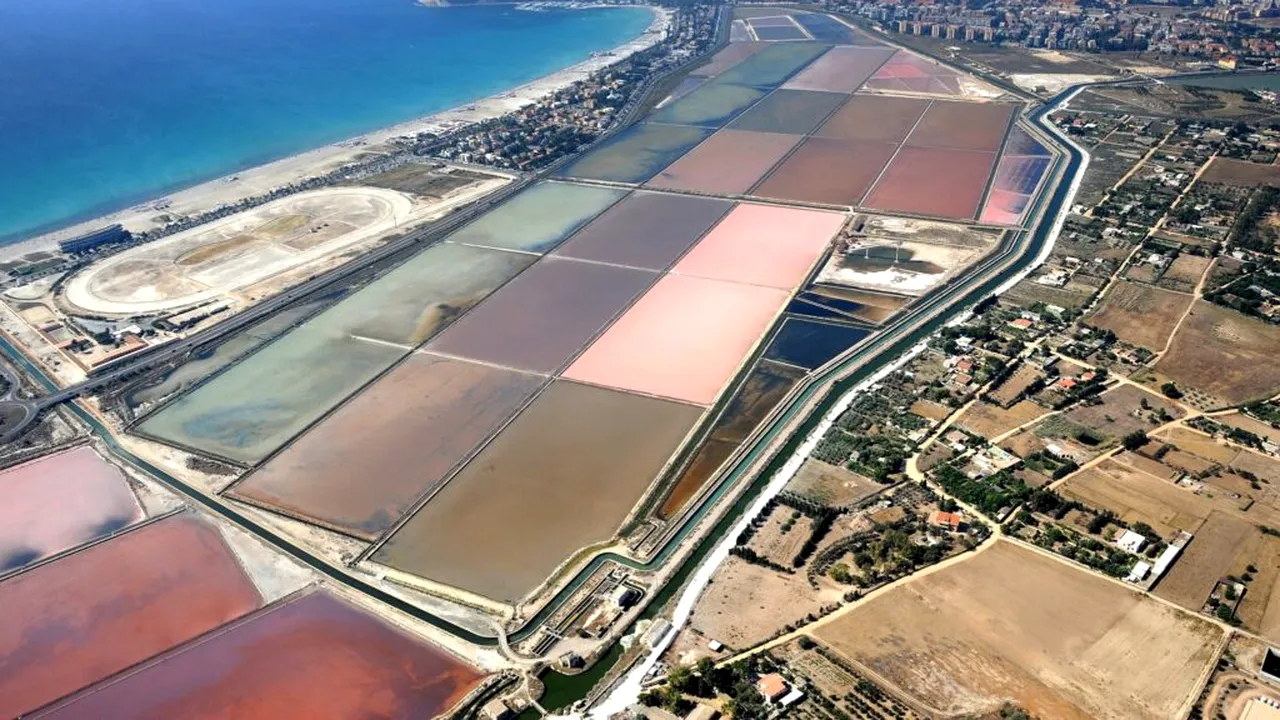 VIDEO: Turiști înghițiți de nisipuri mișcătoare în Sardinia, în timp ce făceau poze