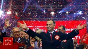Romanian Social Democrats Win Elections, Followed Closely By Liberal Democrats