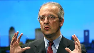 Veltroni a câştigat alegerile pentru preşedinţia noului Partid Democrat