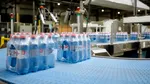 FOTO-REPORTAJ | Câtă tehnologie este în spatele unei sticle de apă minerală. Am intrat în fabrica Dorna din Poiana Negrii / Cum este monitorizată apa de la sursă până la produsul finit