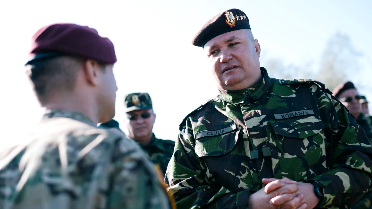 Opinie separată la guvernare. Nicolae Ciucă, ministrul Apărării, susţine menţinerea pensiilor militarilor: Nu sunt pensii speciale