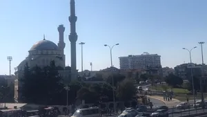 Momentul în care Istanbulul a fost lovit de cutremur: Opt persoane au fost rănite în urma seismului de 5.8 grade | FOTO, VIDEO