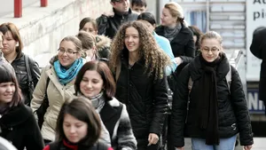 Iniţiativă pentru limitarea numărului zilnic de ore de curs la facultate