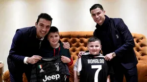 Cristiano Ronaldo şi Gianlugi Buffon, surpriză pentru doi copii care au supravieţuit cutremurului din Albania. FOTO, VIDEO