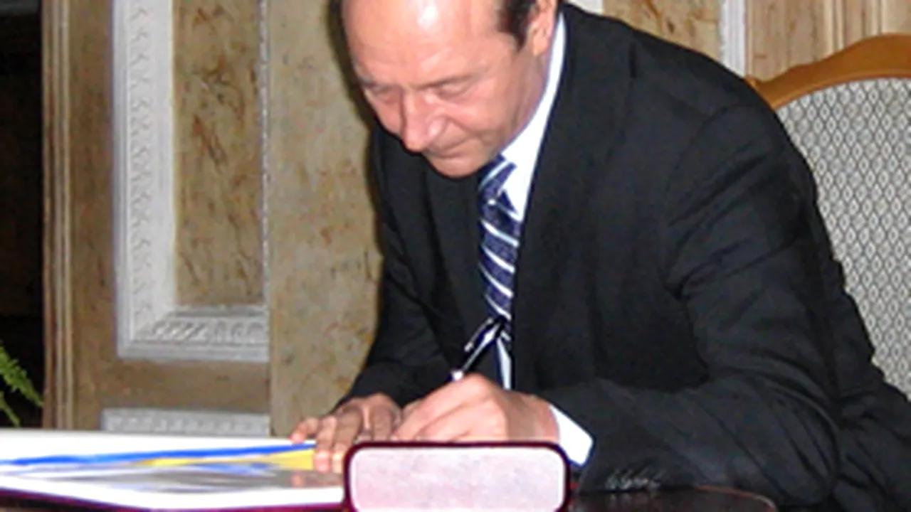 Romania’s President OKed ’08 Social Insurances Budget, Not State Budget