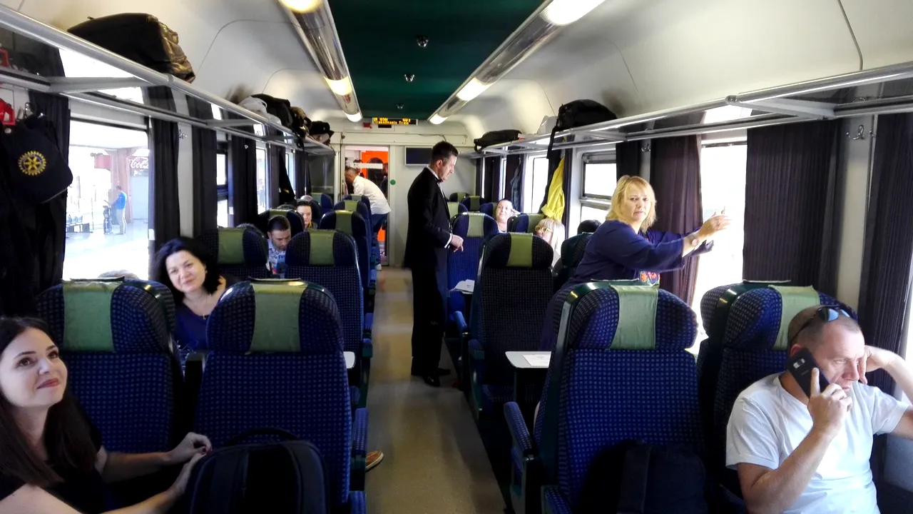 FOTO | Orient Express de România - Cum arată PRIMUL tren turistic românesc. Transilvania Train a pornit la drum din Gara Braşov