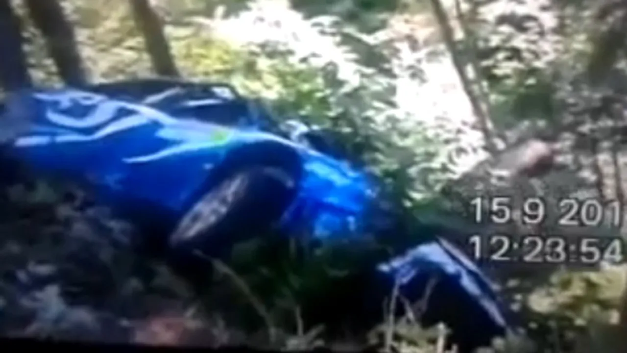 Kubica, implicat din nou într-un accident: Pilotul polonez a intrat cu maşina într-un pom la un raliul din Italia - VIDEO