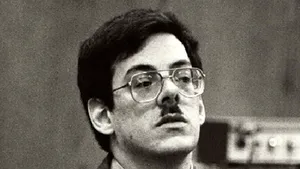 Neonazist executat după 27 de ani în statul Ohio, deşi avocaţii săi au susţinut până în ultima clipă că era bolnav mintal. Viaţa unui travestit care îl imita pe Hitler