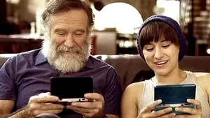 Zelda Williams le cere fanilor să nu-i mai trimită videoclipuri AI cu tatăl ei, Robin Williams: E lipsă de respect, o prostie