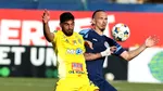 Corvinul Hunedoara, nou-promovată în Superliga, îl transferă pe atacantul peruan Renato Espinosa