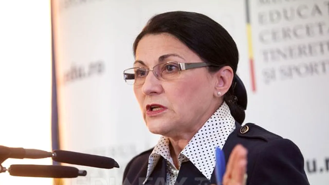 Andronescu: Fiecare şcoală va decide asupra datei festivităţii de deschidere a noului an