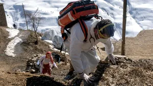 Vaccinul ajunge mai greu în mediul rural. Turcia a găsit soluţia: convinge „sat după sat, cătun după cătun”