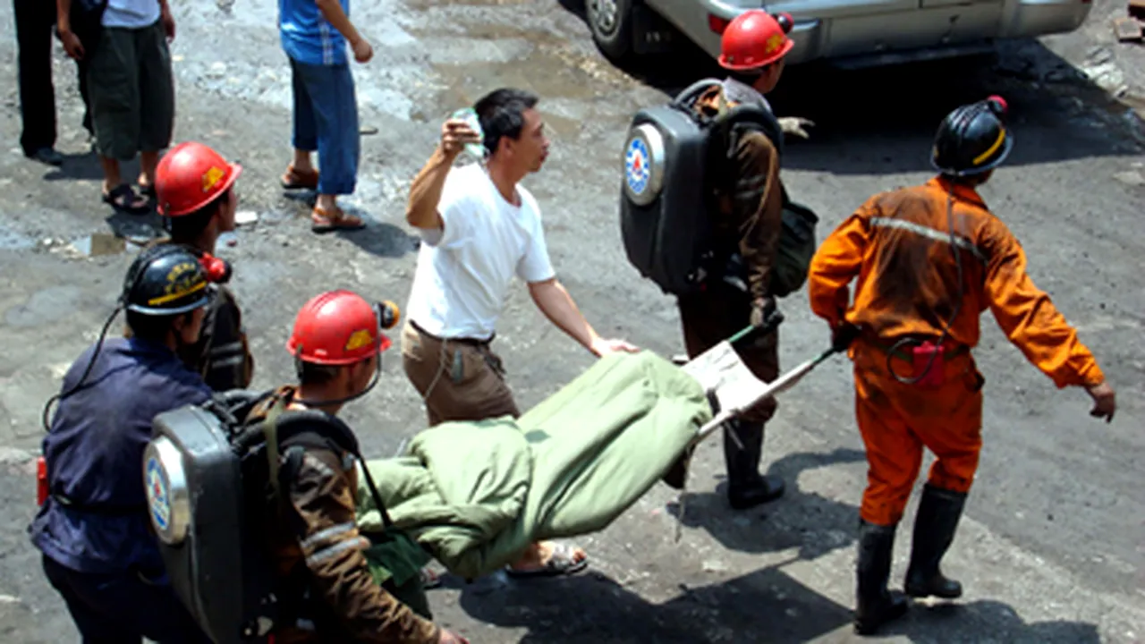 Cel puţin 35 de morţi, în urma unei explozii produse într-o mină din China